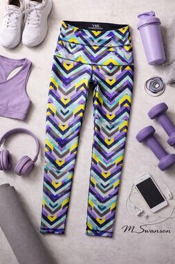 Victoria’s Secret VSX Compression Leggings Chevron Print S EUC